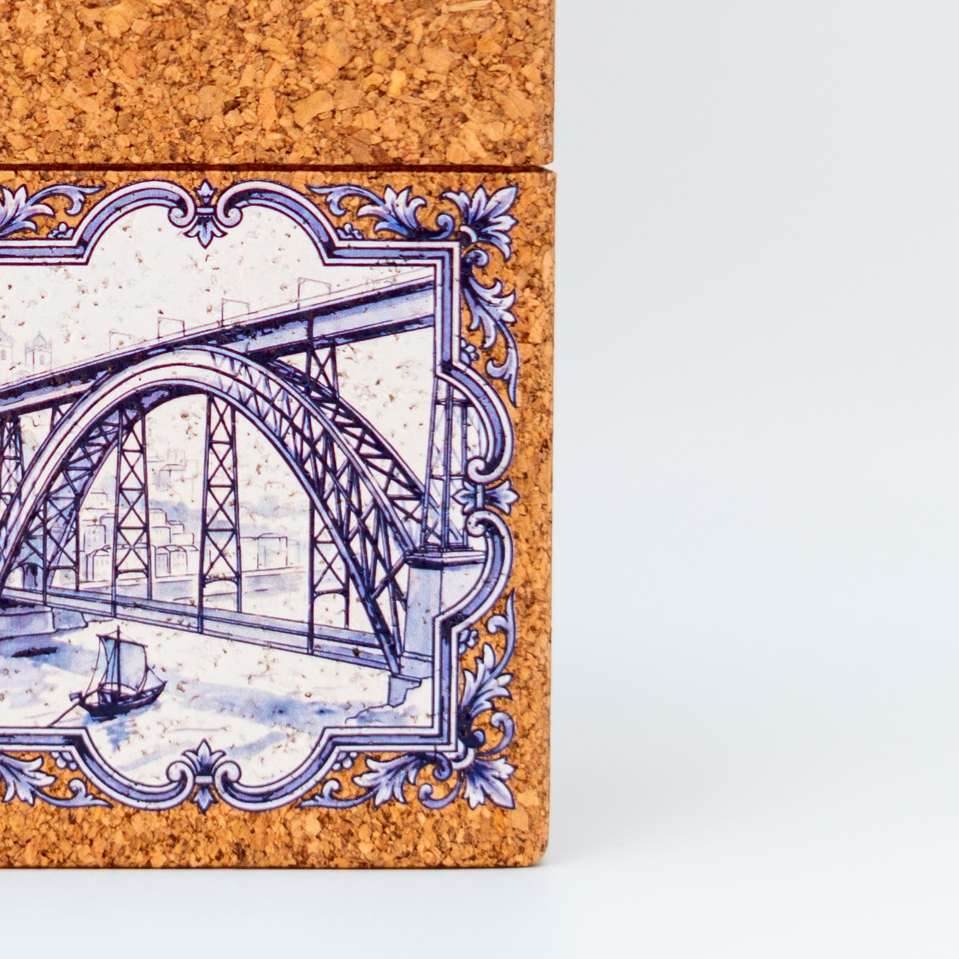Cubo de corcho con azulejo del Puente D. Luis I - Miel